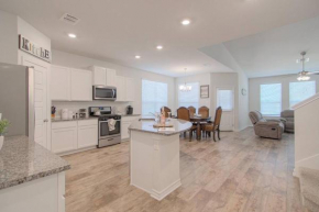 Charming 5 bedroom close to Sea world, Six Flags, Lackland